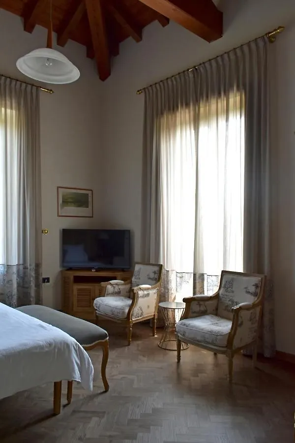 Villa Pioppi Hotel Sirmione 2*,