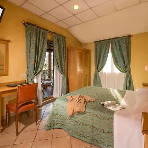 villa-teresa-rome.it-romehotels.com/